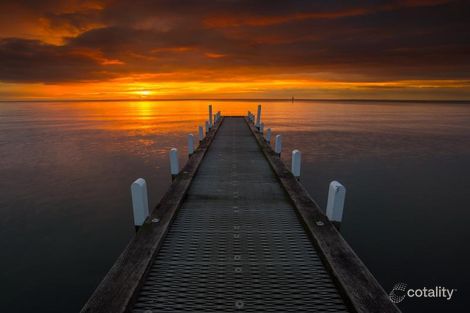 Property photo of 41 Menzies Close Frankston South VIC 3199