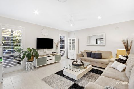 Property photo of 91 Shearwater Drive Warriewood NSW 2102