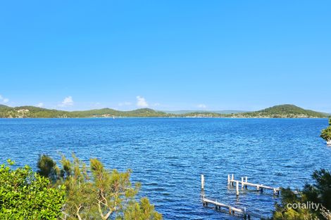 Property photo of 21 Alukea Avenue Point Clare NSW 2250