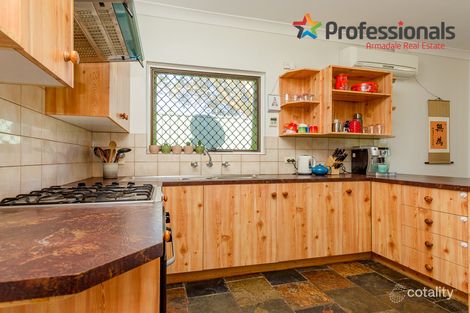 Property photo of 4 Elouera Road Camillo WA 6111