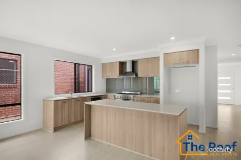 Property photo of 8 Octagonal Street Bonnie Brook VIC 3335