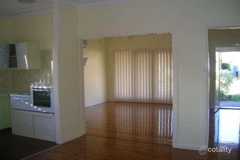 Property photo of 10 Cottage Green Mount Ousley NSW 2519
