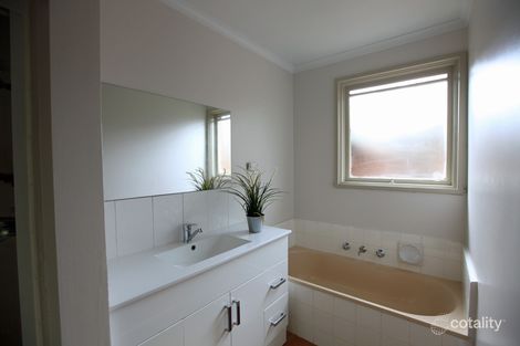 Property photo of 3/23 Ferguson Street Macleod VIC 3085