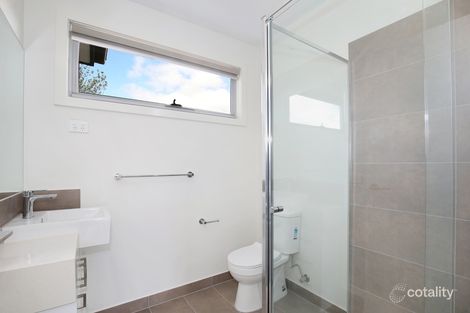 Property photo of 1/8 Kanimbla Court Heidelberg West VIC 3081