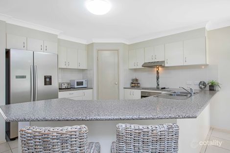 Property photo of 18 Karora Road Beachmere QLD 4510