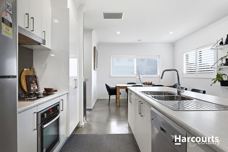 Property photo of 5 Apex Place Berwick VIC 3806