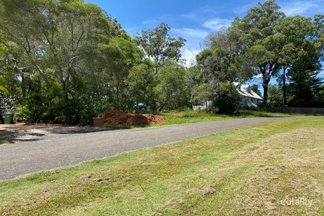 Property photo of 21 Blue Waters Crescent Macleay Island QLD 4184