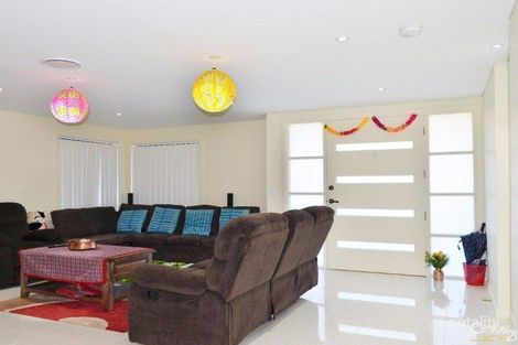 Property photo of 21A Waratah Crescent Macquarie Fields NSW 2564