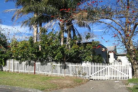 30 Forresters Beach Rd, Forresters Beach, NSW 2260