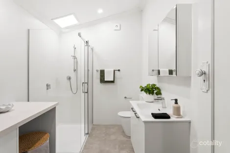 Property photo of 42 Through Road Camberwell VIC 3124