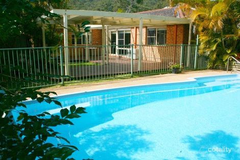 Property photo of 8 Sunbeam Place Erina NSW 2250