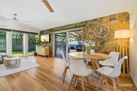 7 Cassia St, Holloways Beach, QLD 4878