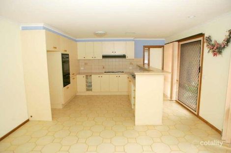 Property photo of 20 Gundaroo Square Werribee VIC 3030