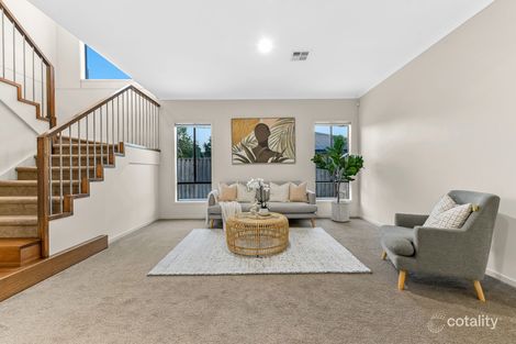 Property photo of 3 Strettle Crescent Cranbourne North VIC 3977