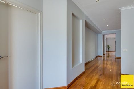 Property photo of 39 Clearwater Rise Parade Truganina VIC 3029