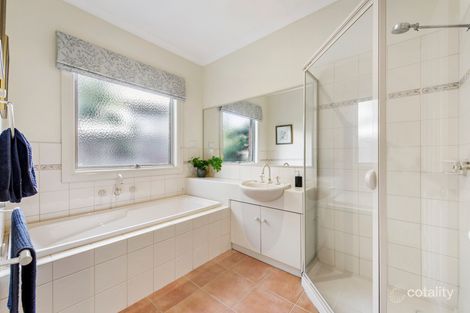 25 Faye Cres, Keilor, VIC 3036