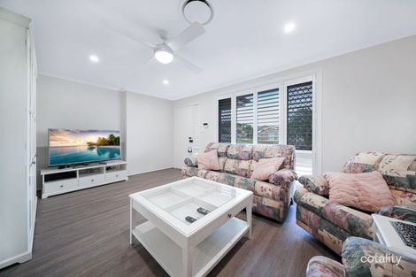 Property photo of 5 Dawkins Place Ambarvale NSW 2560