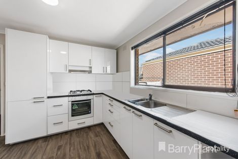 2/7-9 Oneills Rd, Melton, VIC 3337