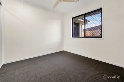 Property photo of 1 Sugars Place Bundamba QLD 4304