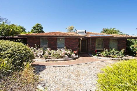 25 Curtis St, Lesmurdie, WA 6076
