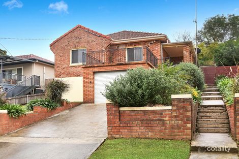 Property photo of 220 Gladstone Avenue Mount Saint Thomas NSW 2500