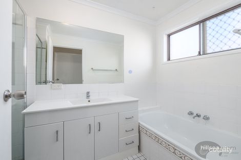 Property photo of 2/9 Cassandra Crescent Labrador QLD 4215