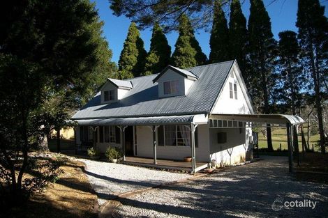 110 Blaxland Rd, Wentworth Falls, NSW 2782