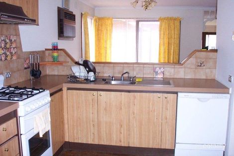 Property photo of 46 Thompson Circuit Mill Park VIC 3082