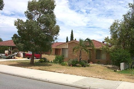 77 Tijuana Rd, Brookdale, WA 6112