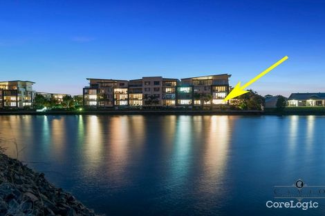 Property photo of 411/3 Pendraat Parade Hope Island QLD 4212