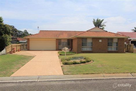 18 Murson Cres, North Haven, NSW 2443
