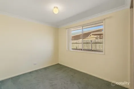 Property photo of 3 Kerry Close Middle Ridge QLD 4350