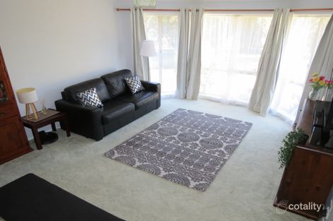 Property photo of 3 Benedict Avenue San Isidore NSW 2650