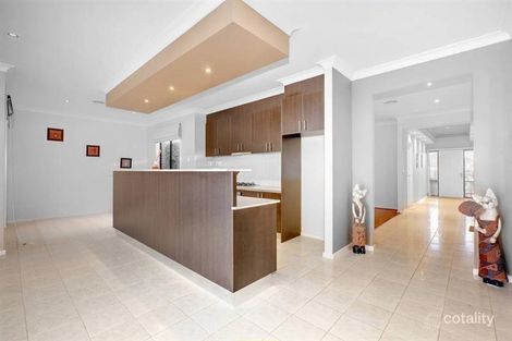 Property photo of 35 Clarendon Wynd Caroline Springs VIC 3023