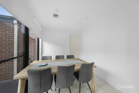 Property photo of 7 Vessey Walk Wyndham Vale VIC 3024