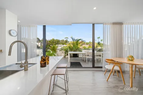 Property photo of 501/16-22 Sturdee Parade Dee Why NSW 2099