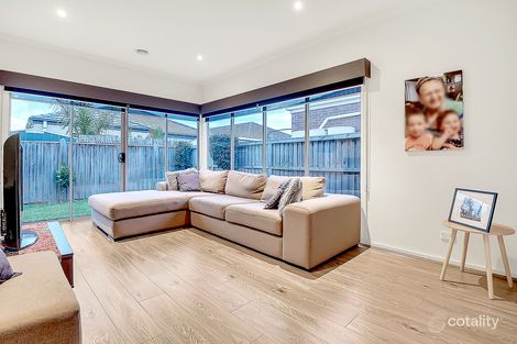 Property photo of 17 Taransay Way Craigieburn VIC 3064