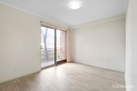 Property photo of 4/25-27 Fourth Avenue Blacktown NSW 2148