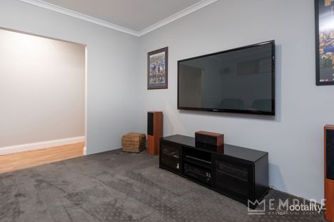 Property photo of 1 Mannikin Heights Beeliar WA 6164