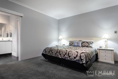 Property photo of 1 Mannikin Heights Beeliar WA 6164
