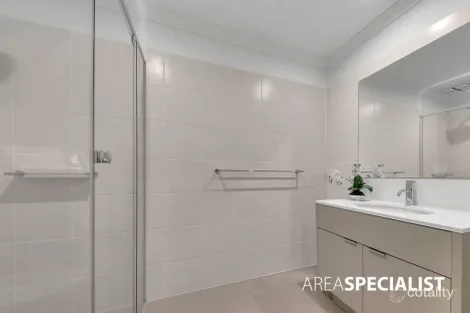 Property photo of 5 Lyra Walk Point Cook VIC 3030