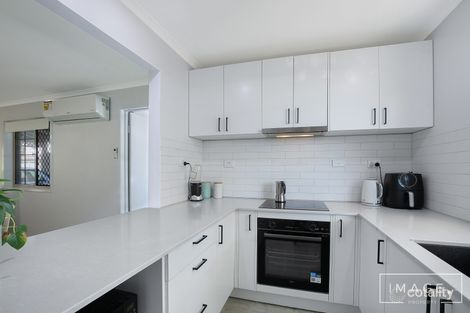 Property photo of 2/36 Desert Willow Way Fitzgibbon QLD 4018