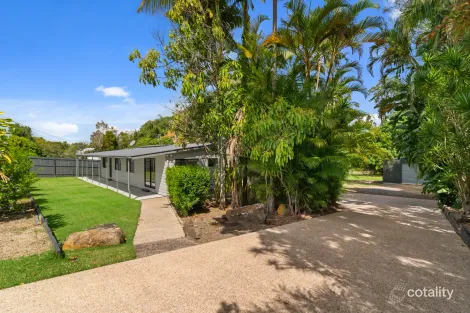 84 Thompson Rd, Beerwah, QLD 4519