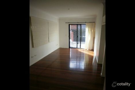 Property photo of 1/74 Rawlins Street Kangaroo Point QLD 4169