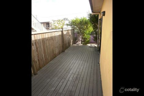 Property photo of 1/74 Rawlins Street Kangaroo Point QLD 4169