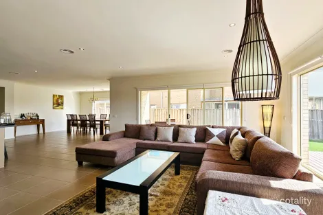 209 Sanctuary Lakes South Bvd, Point Cook, VIC 3030