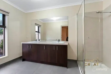 Property photo of 72 Ken Jordan Road Cairnlea VIC 3023