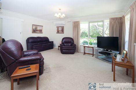 Property photo of 21 Festival Crescent Keysborough VIC 3173