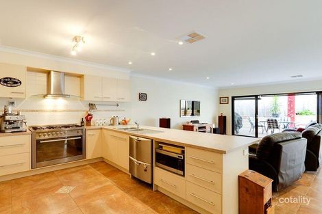 Property photo of 8 Olde Coach Road Greenwith SA 5125