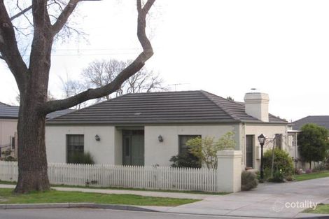 2/70 Gloucester Ave, Berwick, VIC 3806